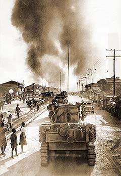 1st Cavalry Entering Manila